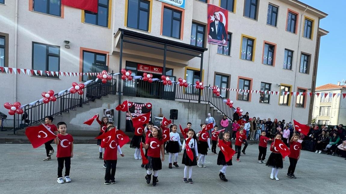 Cumhuriyet Bayramı Harika Gösteriler ile Kutlandı.